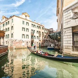Casanova Fenice - Canal View , Venezia Italia